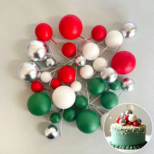 Decorative Christmas cake balls in assorted sizes