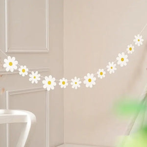 Delicate Daisy Flower Paper Banner