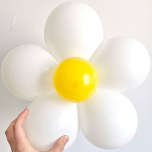 DIY White Daisy Latex Balloon 7 Pack