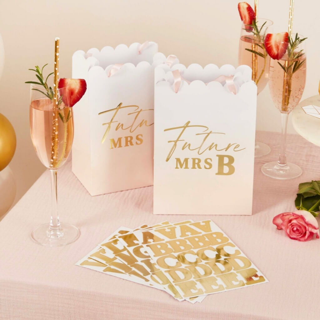 Bridal shower Future Mrs favour bags 4 pack