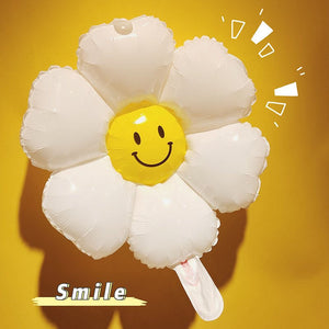 Giant Smiling Face White Daisy Shaped Foil Balloon