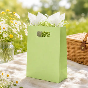 Green goodie bags for children's parties