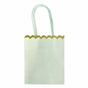 Elegant pastel paper bags for party giftS