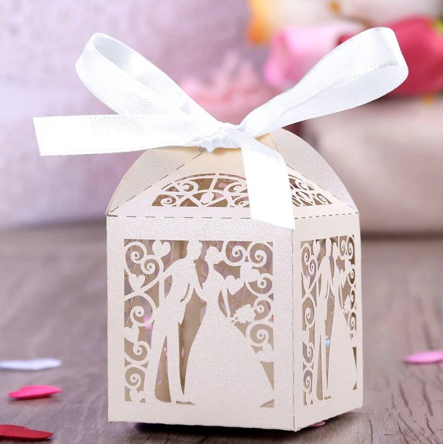 Cream White Wedding Couple Bombonierre Gift Box 10 Pack