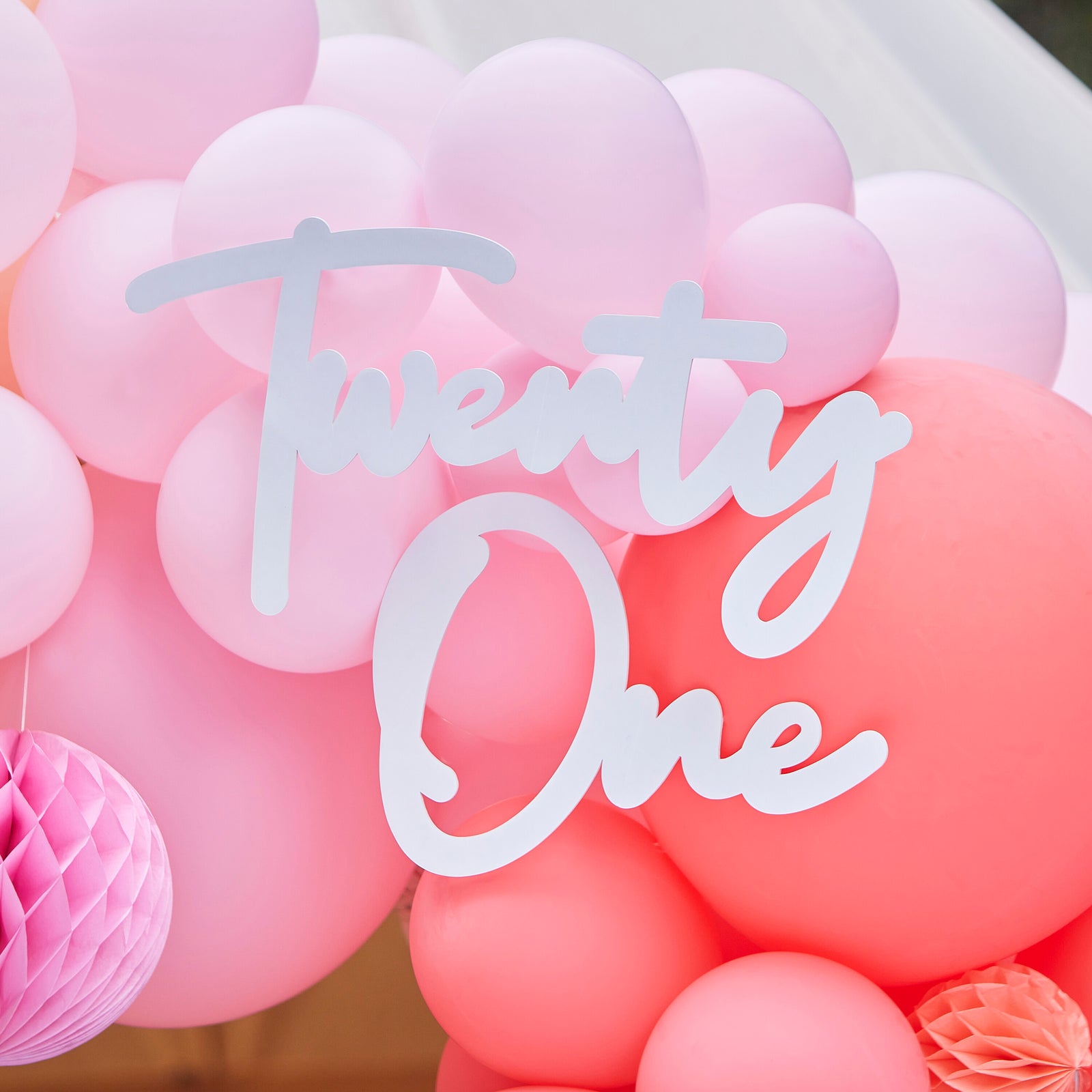 9 Unique Themes for an Unforgettable 21st Birthday