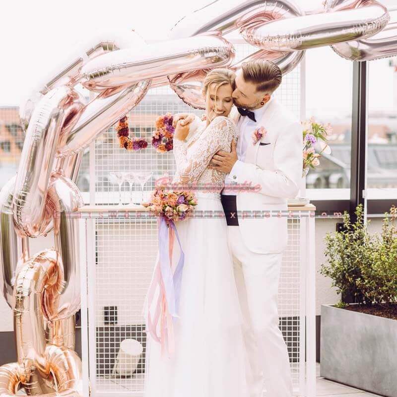 32 Inch Giant Foil Balloons