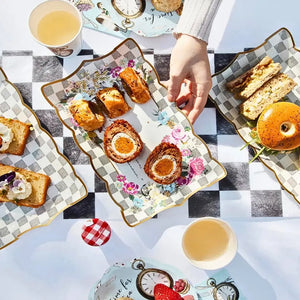 talking tables alice in wonderland mad hatter floral Wonderland party tableware