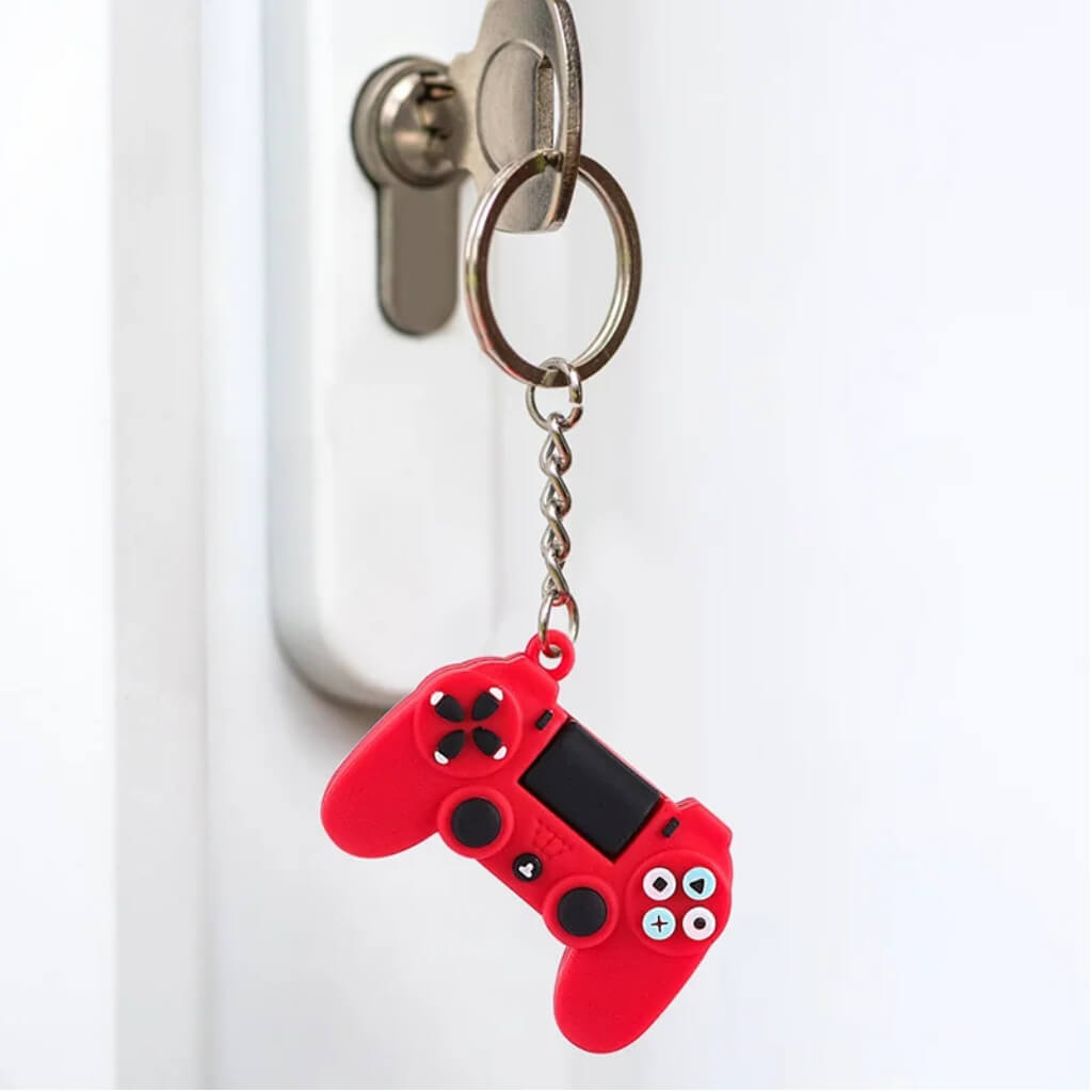 Pack of 4 Video Game Keychains – Assorted Gaming Party Favours for Kids.