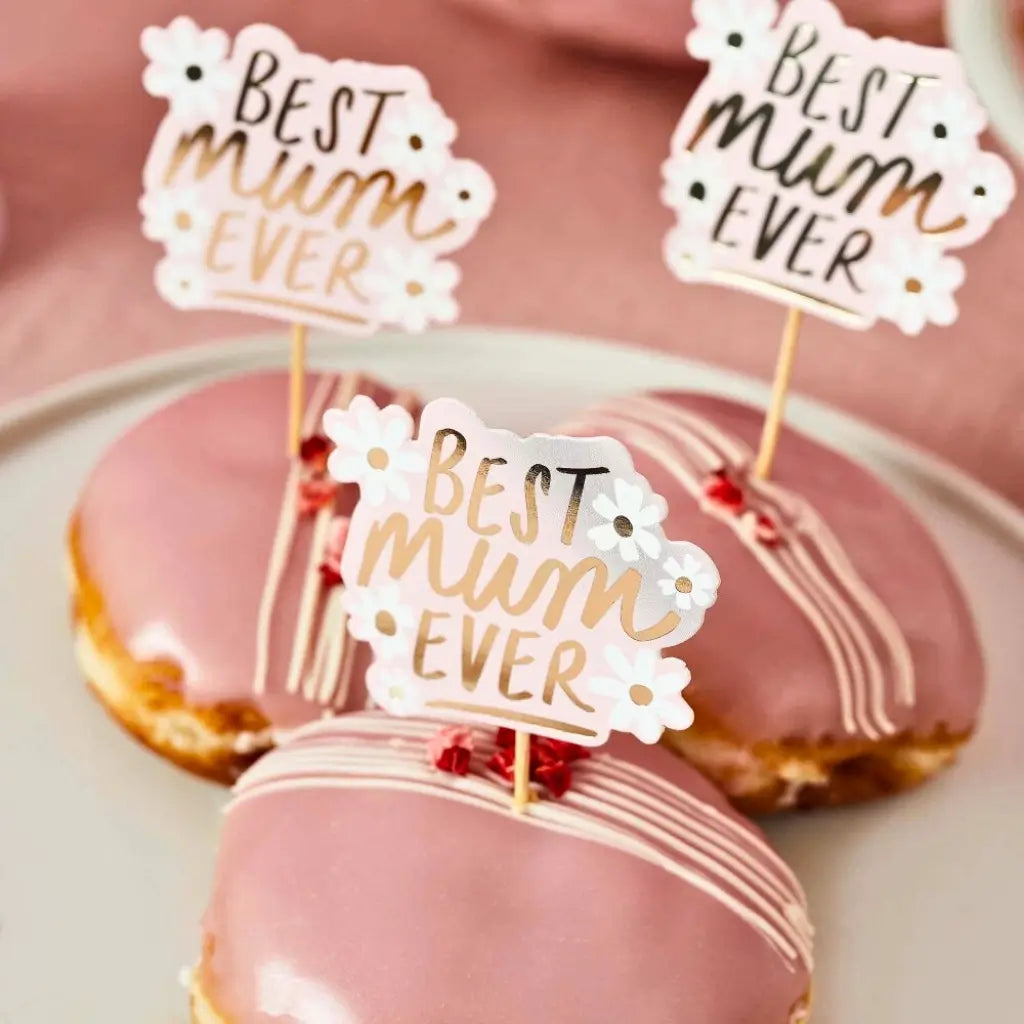 Best Mum Ever daisy cupcake toppers for Mother’s Day dessert theme