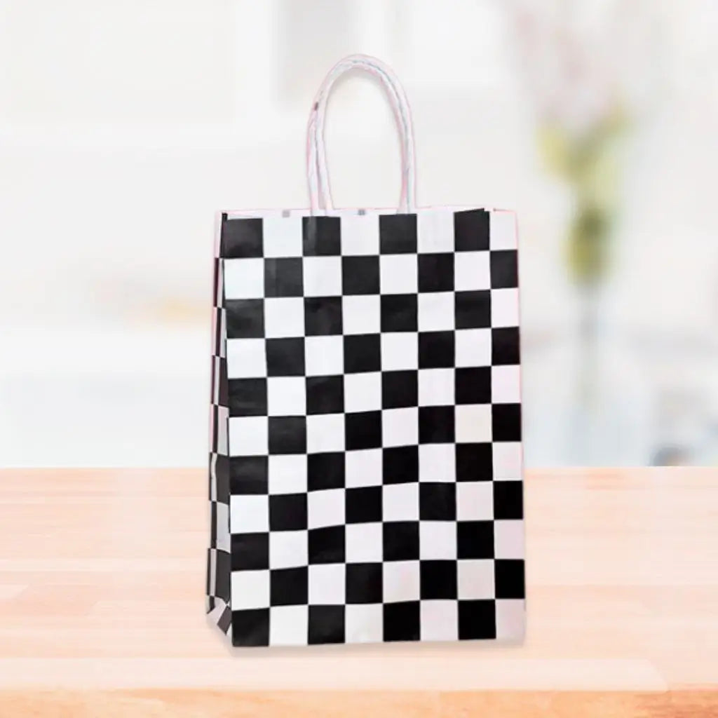 Black & White Checkered Paper Gift Bags 4pk