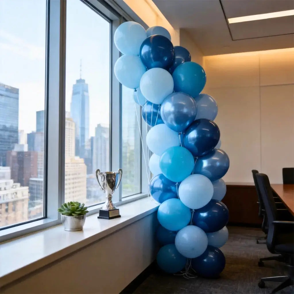 10-inch Blue Party Balloon Bouquet 30pk
