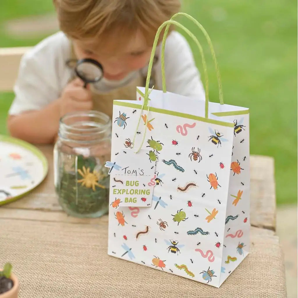 Bug Hunt Party Bags with Magnifying Glasses 5pk