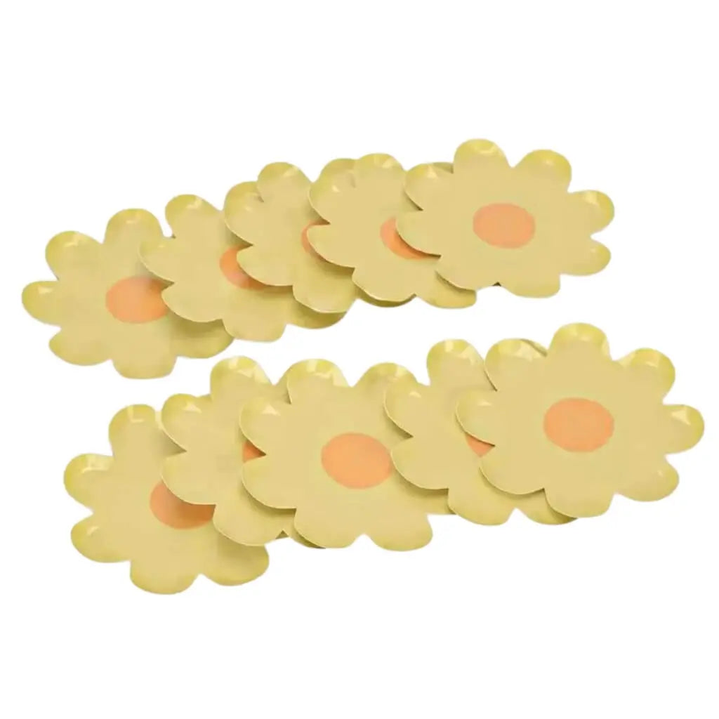Cream Daisy Paper Plates 17cm 10pk