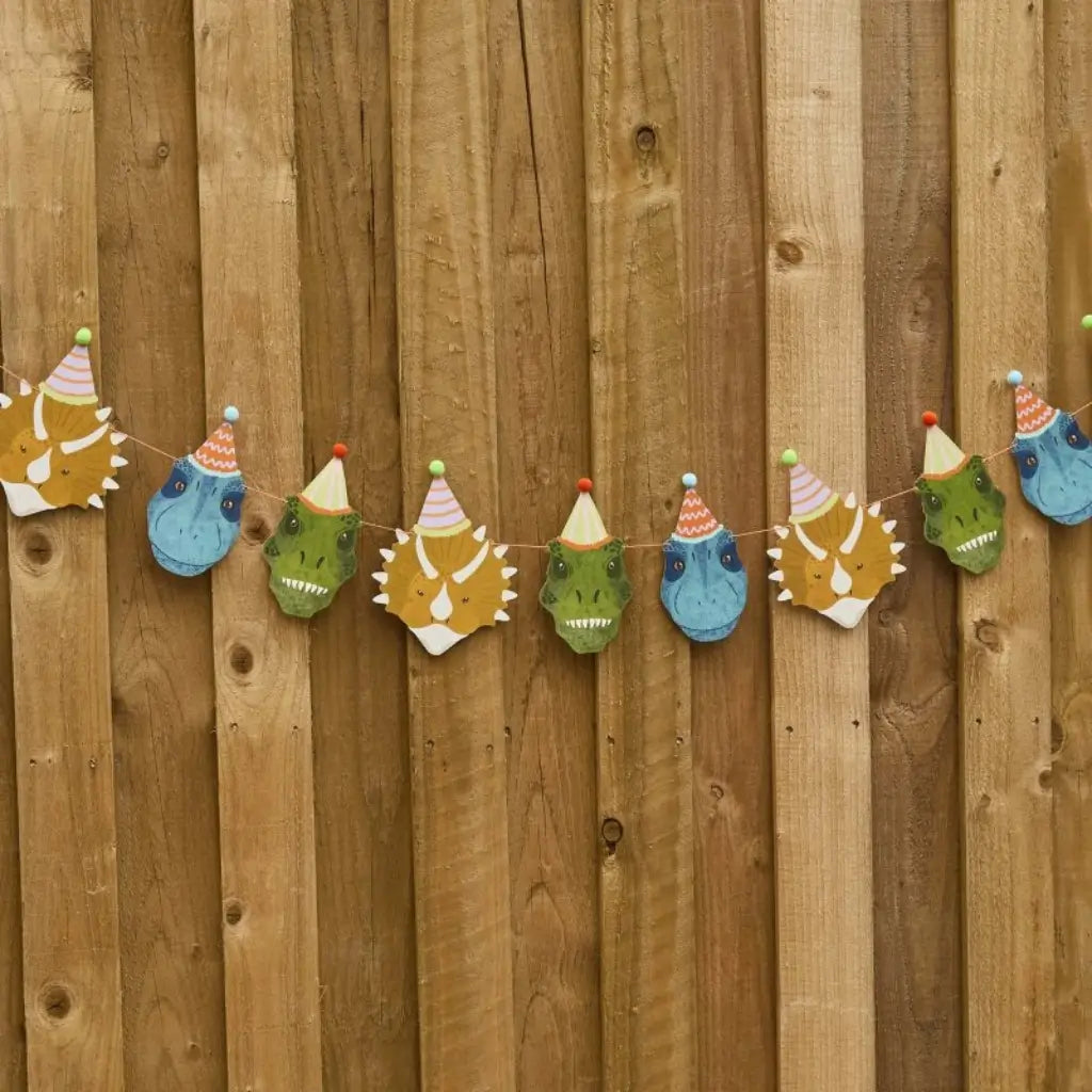 Party Dinosaurs Card Garland 4m with colourful dinosaur cut-outs