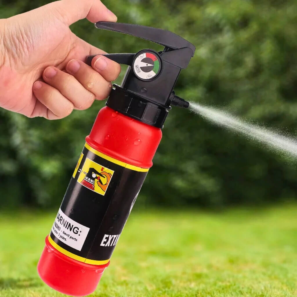 Kids fire extinguisher water gun party favour