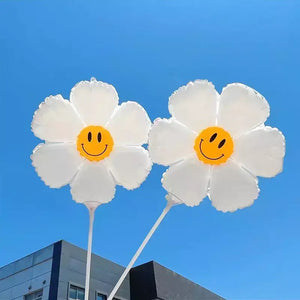 Giant Smiling Face White Daisy Shaped Foil Balloon