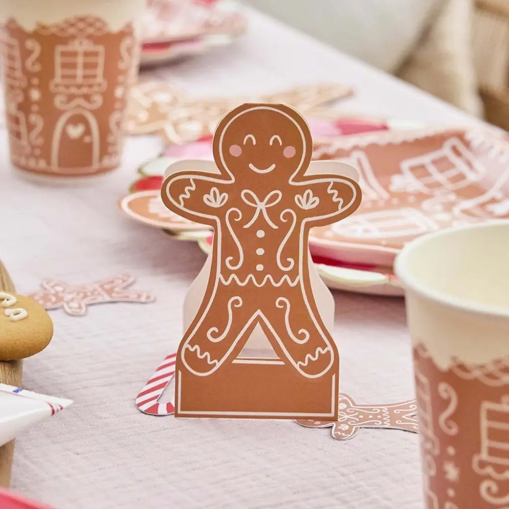 Pack of 10 Gingerbread Man Place Cards – festive Christmas table decorations