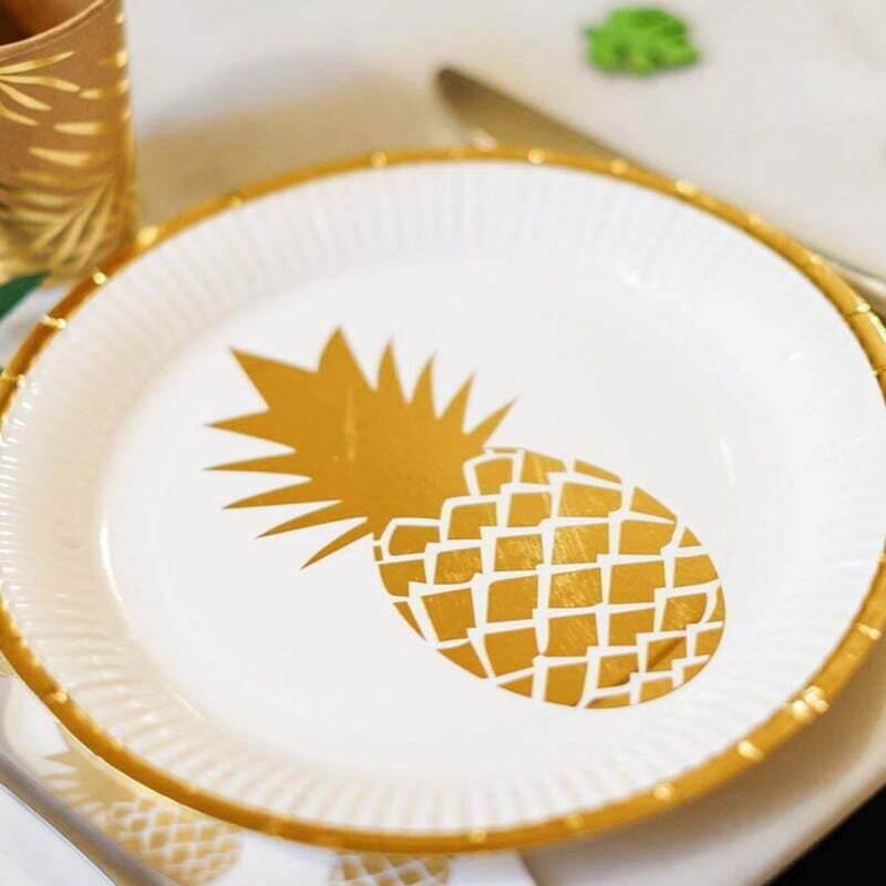Golden Pineapple Paper Party Plates 6 Pack