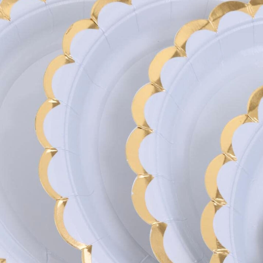 Pastel Blue Scalloped Edging Round Paper Plates 10pk