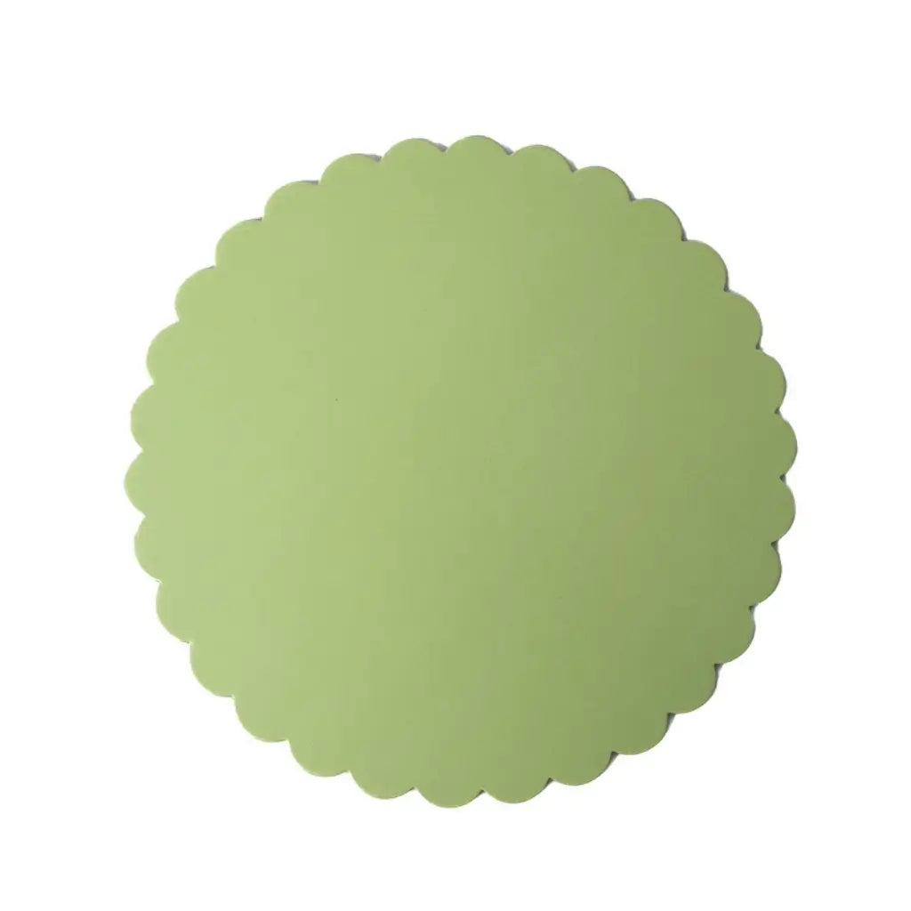 Papyrus green compressed cake board for decorating and displaying cakes