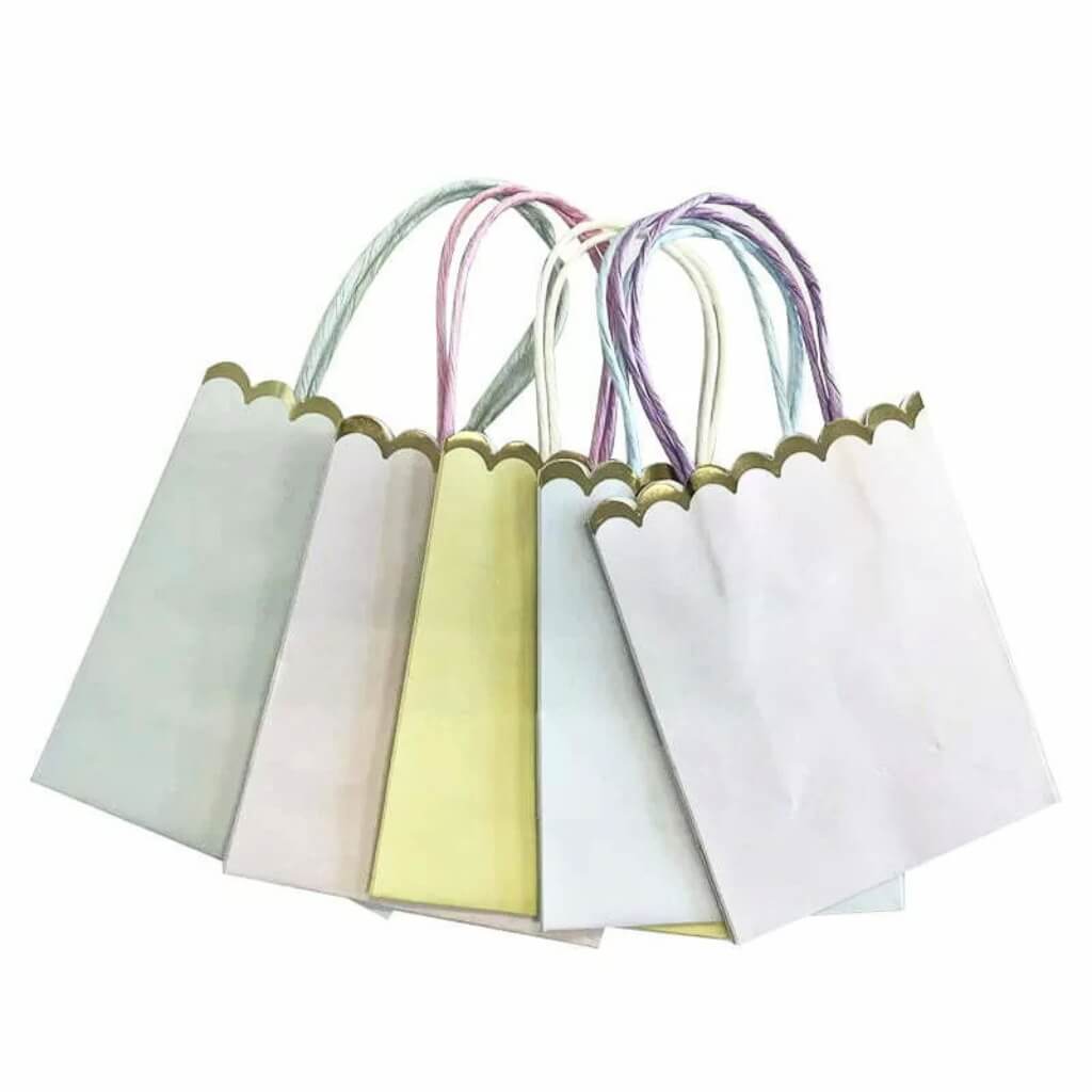 Small pastel party favour bags with handles