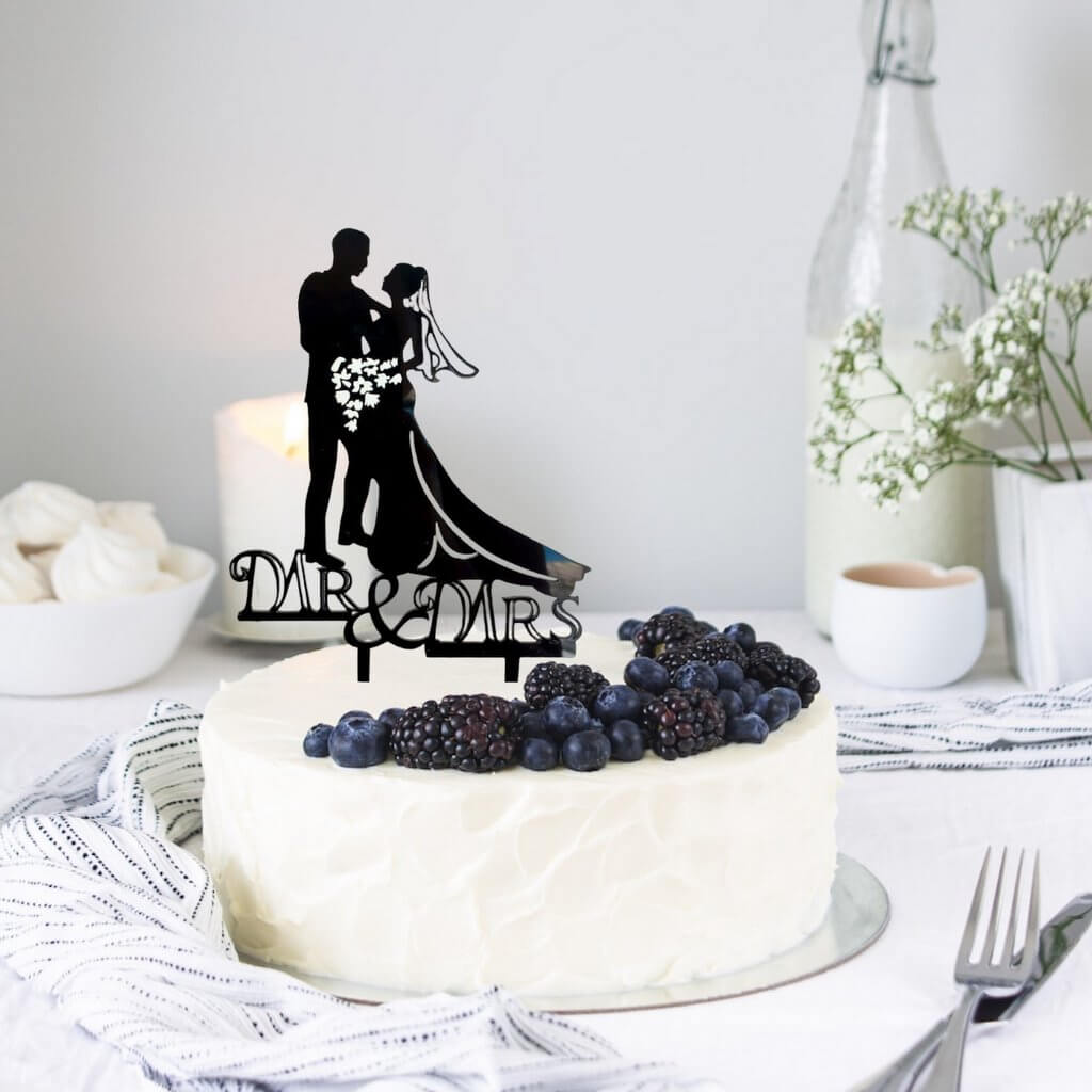 Silhouette Wedding Couple Holding Flower Bouquet Mr & Mrs Cake Topper