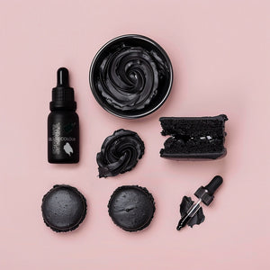 Black gel colour for cake icing and baking