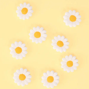 Pack of Sprinks edible daisy icing decorations