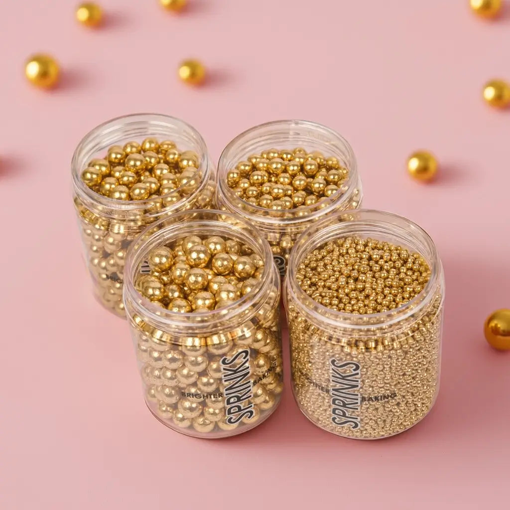 Crunchy gold sugar pearls for cupcakes and desserts