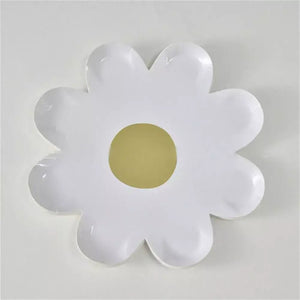 White Daisy Paper Plates 17cm 10pk