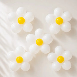 DIY White Daisy Latex Balloons 5pk