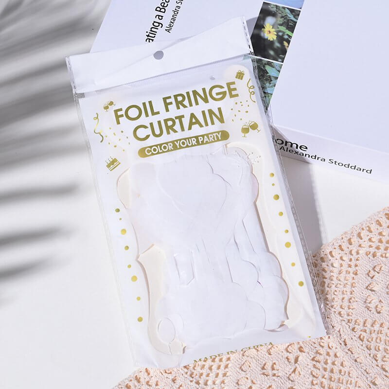 1m x 2m HEART Tinsel Foil Fringe Curtain - White - HFC.11