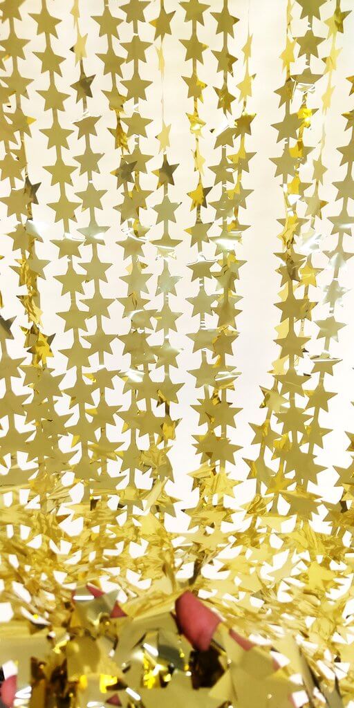 1m x 2m Star Tinsel Foil Fringe Curtain - Gold