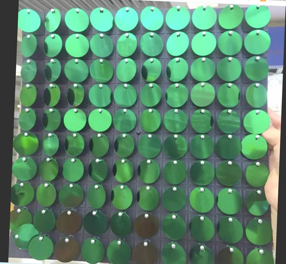 30cm x 30cm Pre-assembled Shimmer Sequin Wall Panel Backdrop - Round Green
