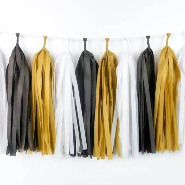 Black and gold on sale tassel garland