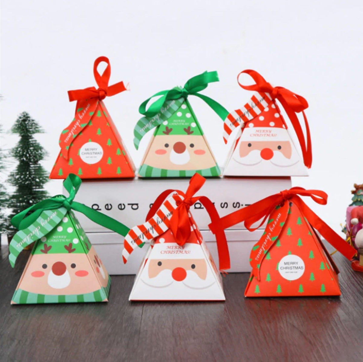 DIY Decorative Pyramid Christmas Gift-Candy Surprise Box - Online Party Supplies
